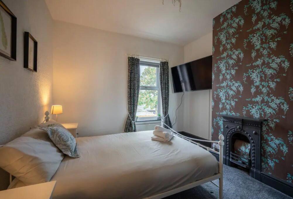 Spacious Town House Lytham St Annes Bagian luar foto
